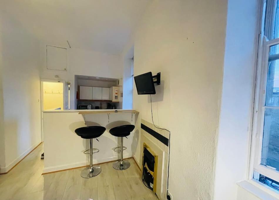 City Studio Flat West Toll Cross Единбург Екстериор снимка